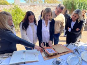 “Un paseo por la Historia de Santa Rosa”: Se hicieron sentir los recuerdos en una brillante presentación.